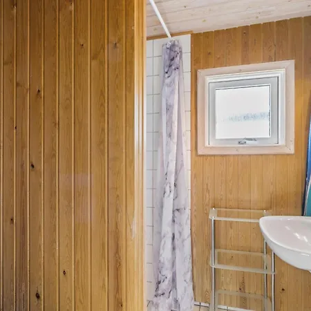 Stunning Home In Humble With Sauna Ferienhaus *