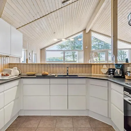 Amazing In With House Sea View Nordenbro Vesteregn
